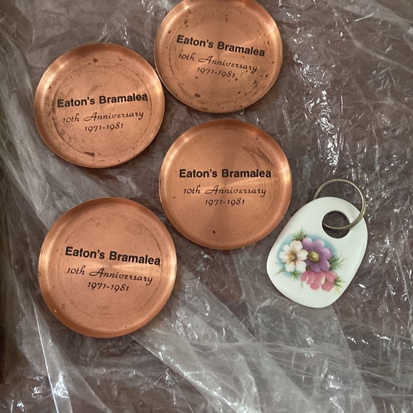 Vintage Eaton’s Memorabilia Lot - Picture 4 of 6